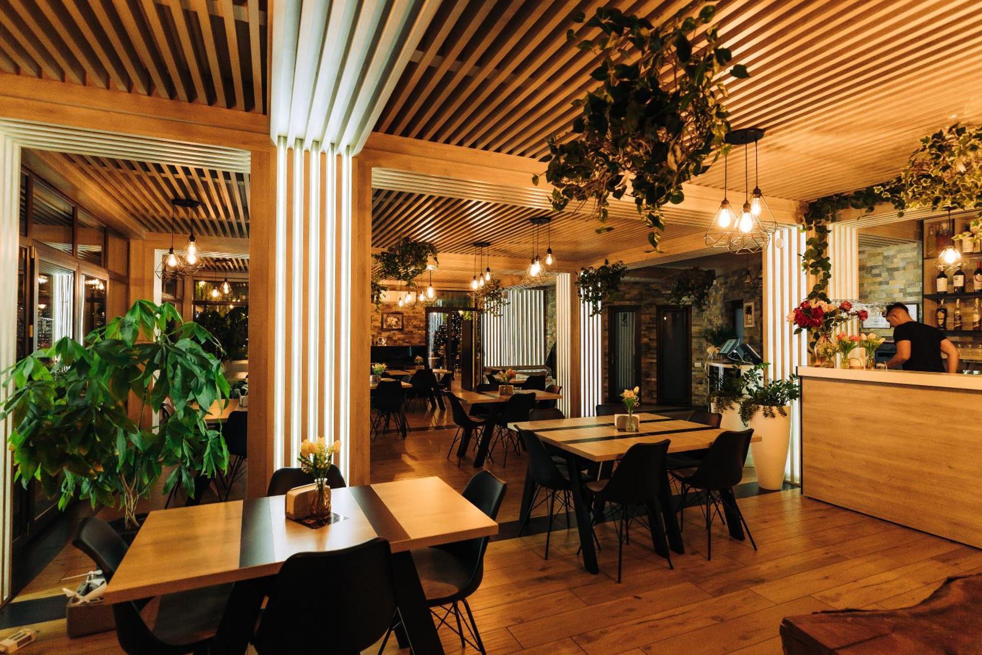 Hotel L'Invidia à Novaci-Străini Extérieur photo